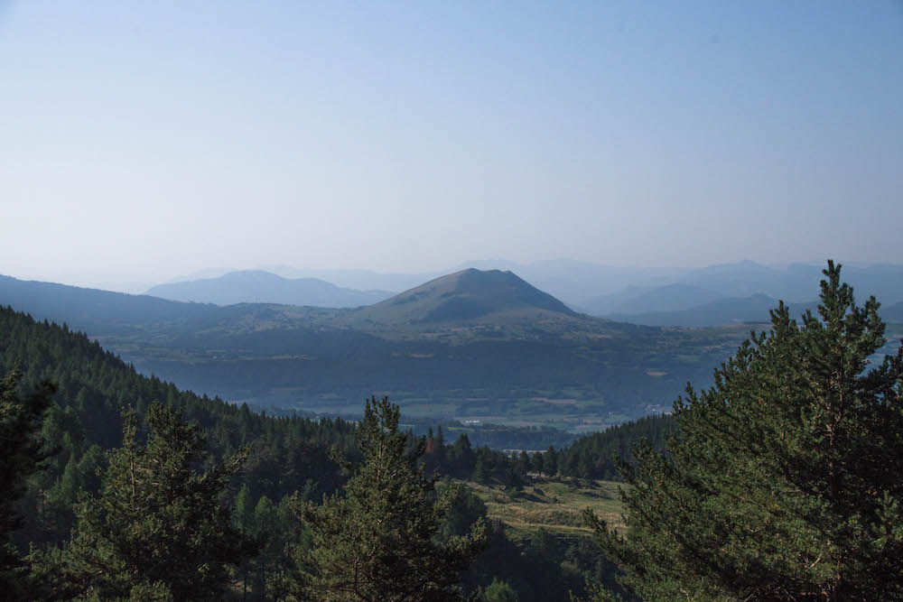 Panorama sur le Puy de Manse et les montagnes  de Haute Provence