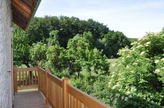 balcon dans la verdure