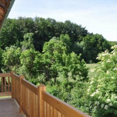 balcon dans la verdure