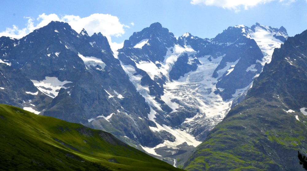 Massif de la Meïje, glacier de l'Homme vu du col du lautaret